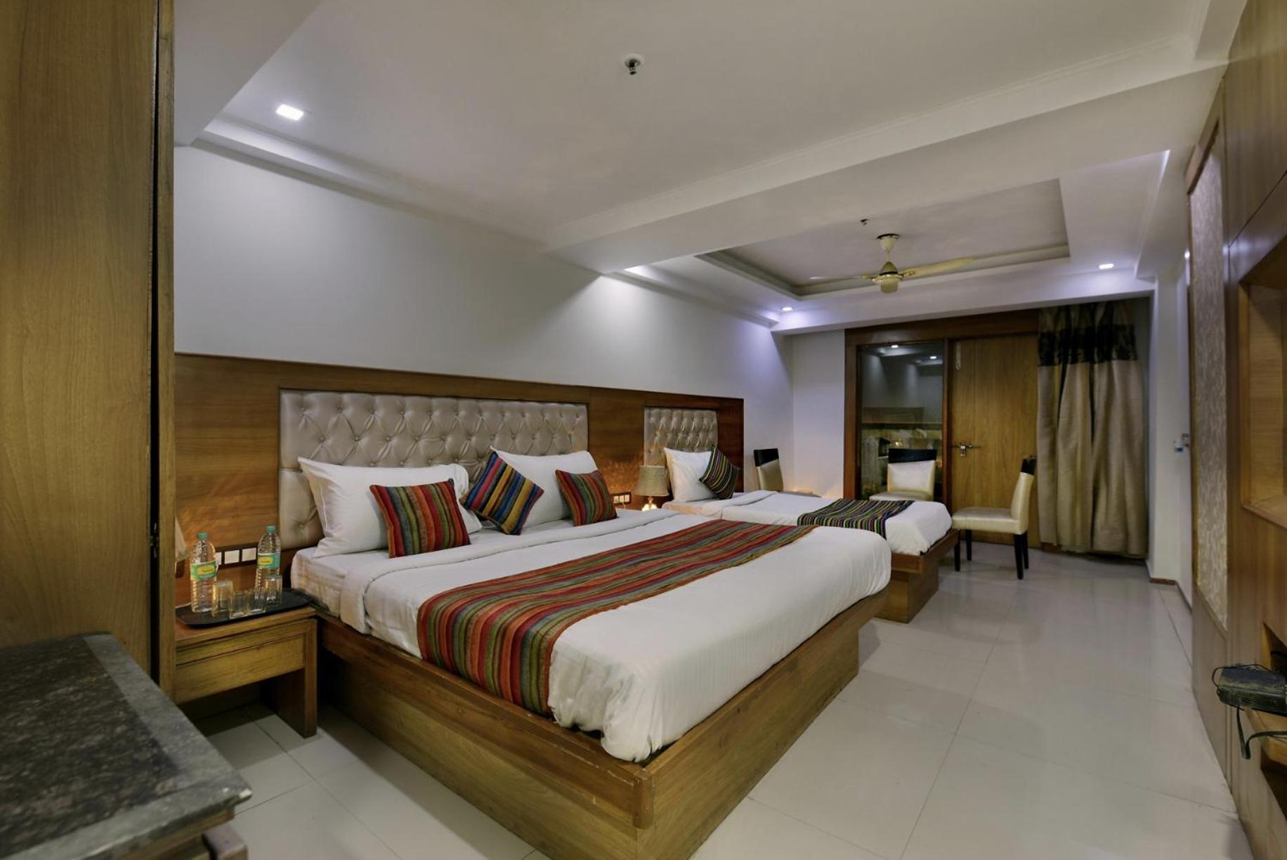 Hotel Lotus Paradise - Banquet & Dining - Near Murthal Sukhdev Rāi Exterior photo