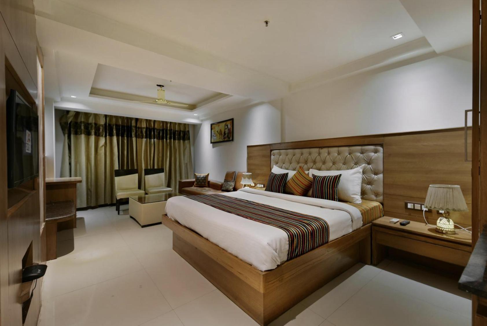 Hotel Lotus Paradise - Banquet & Dining - Near Murthal Sukhdev Rāi Exterior photo